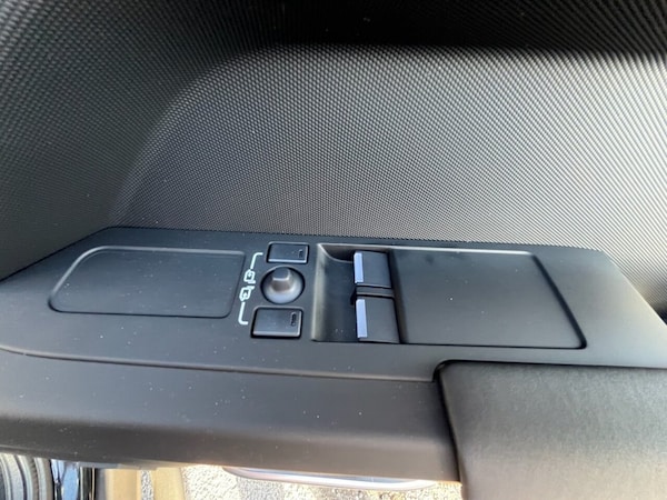 Used Land Rover Defender 2025 for sale - 76132707: Photo 41