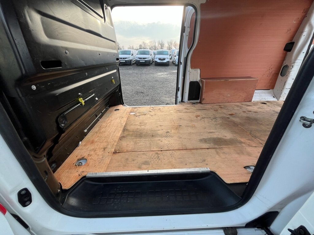 Used Vauxhall Vivaro 2019 for sale - 77027260: Photo 20