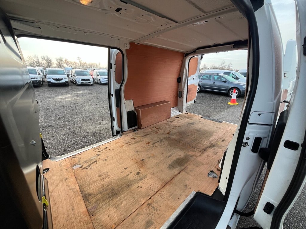 Used Vauxhall Vivaro 2019 for sale - 77027260: Photo 24