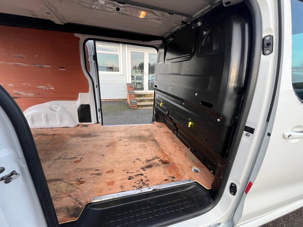 Used Vauxhall Vivaro 2019 for sale - 77027260: Photo 29
