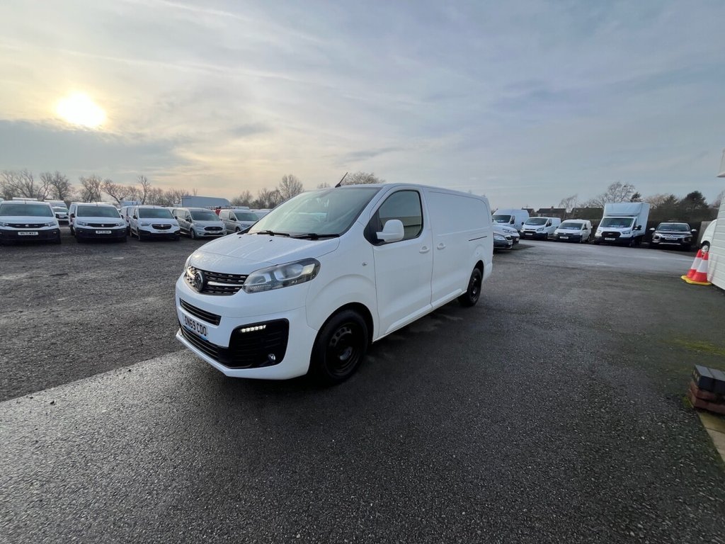 Used Vauxhall Vivaro 2019 for sale - 77027260: Photo 3