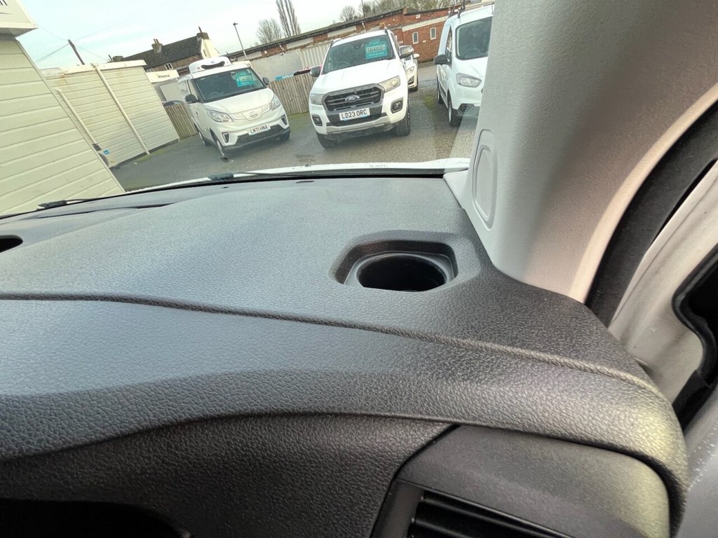 Used Vauxhall Vivaro 2019 for sale - 77027260: Photo 32