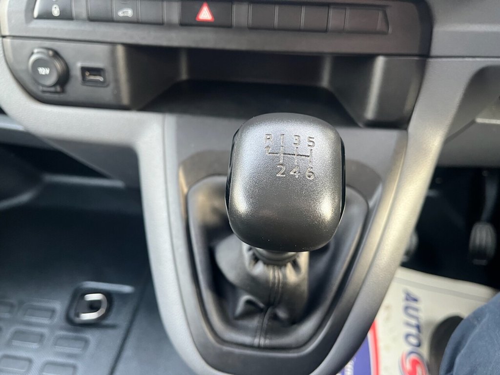 Used Vauxhall Vivaro 2019 for sale - 77027260: Photo 44