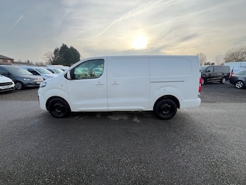 Used Vauxhall Vivaro 2019 for sale - 77027260: Photo