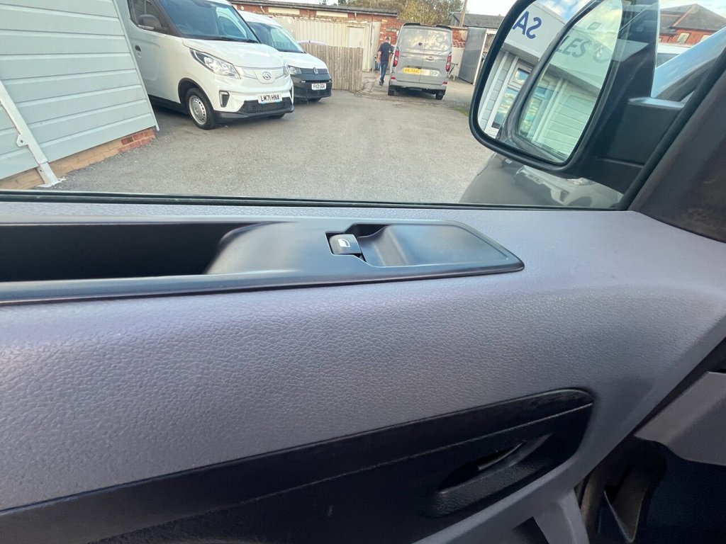 Used Vauxhall Vivaro Life 2022 for sale - 76386697: Photo 22