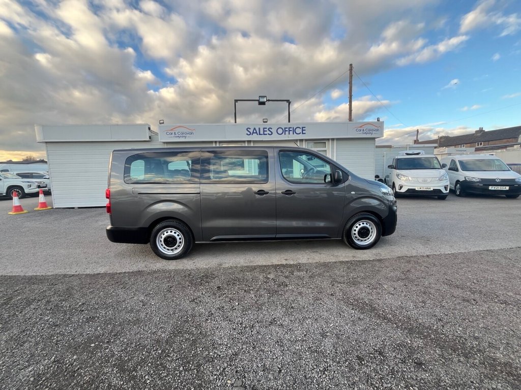 Used Vauxhall Vivaro Life 2022 for sale - 76386697: Photo 4