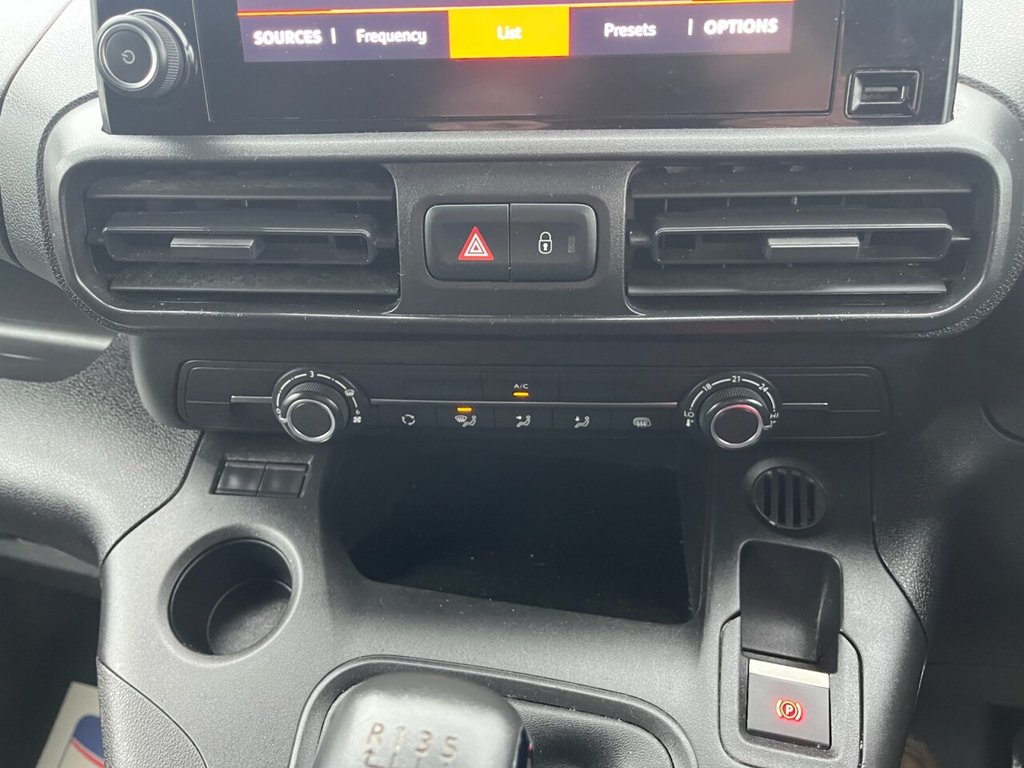 Used Citroen Berlingo 2021 for sale - 77328180: Photo 44