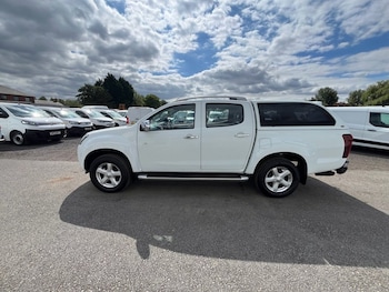 Used Isuzu D-Max 2017 for sale - 75397881: Photo
