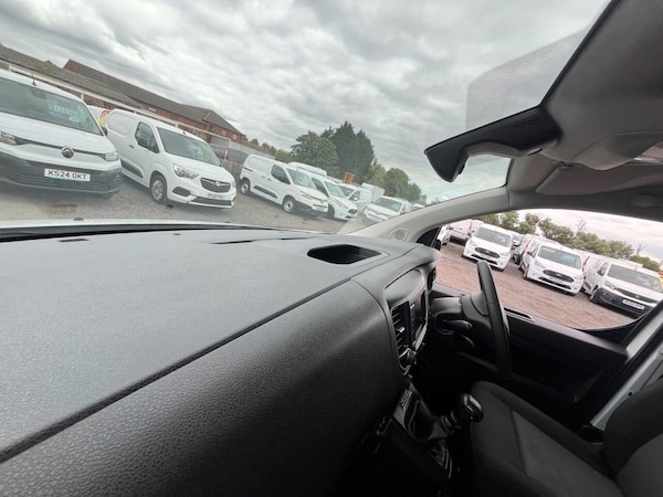 Used Vauxhall Vivaro 2023 for sale - 75397770: Photo 32