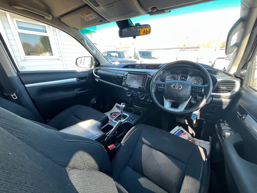 Used Toyota Hilux 2021 for sale - 77546926: Photo 11