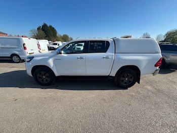 Used Toyota Hilux 2021 for sale - 77546926: Photo