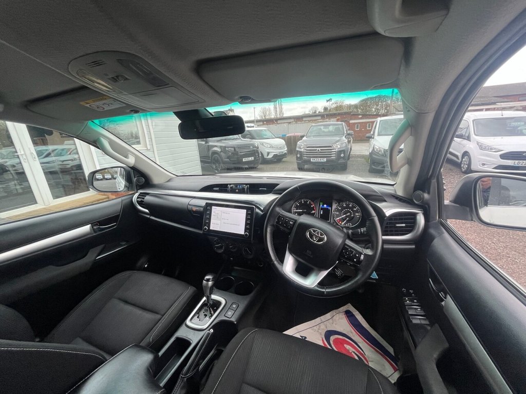 Used Toyota Hilux 2021 for sale - 76558498: Photo 11