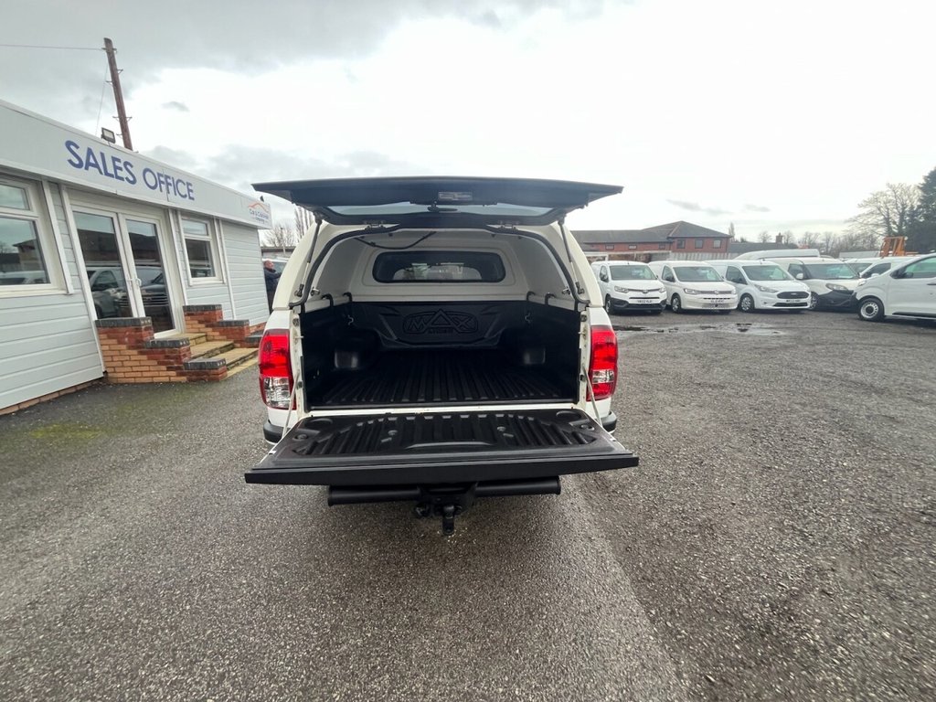 Used Toyota Hilux 2021 for sale - 76558498: Photo 25