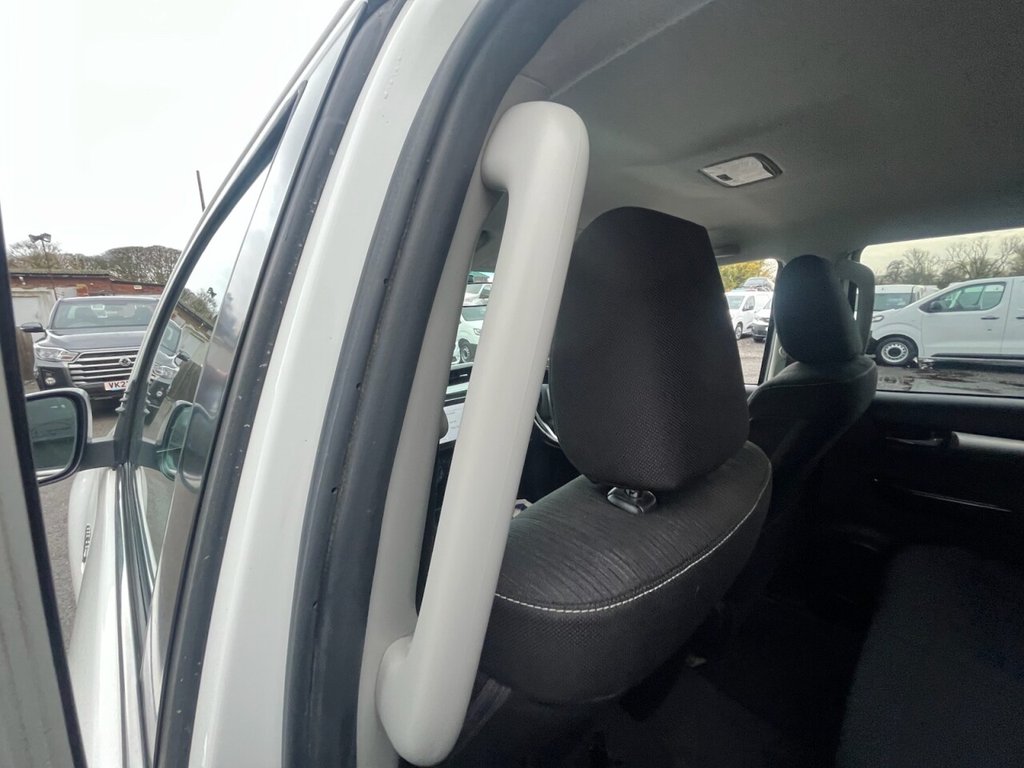 Used Toyota Hilux 2021 for sale - 76558498: Photo 29