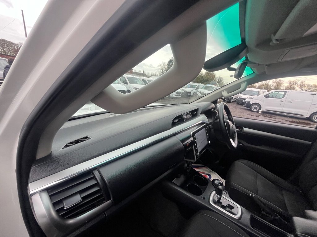 Used Toyota Hilux 2021 for sale - 76558498: Photo 32