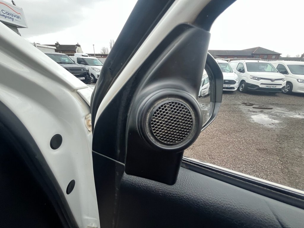 Used Toyota Hilux 2021 for sale - 76558498: Photo 35