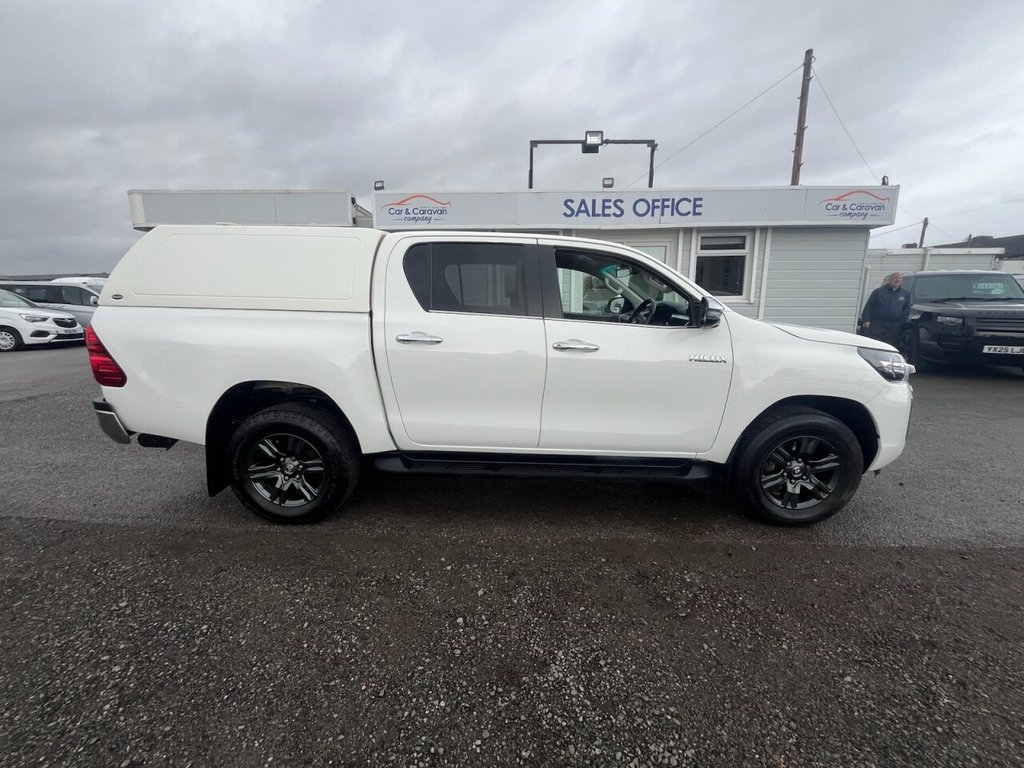 Used Toyota Hilux 2021 for sale - 76558498: Photo 4