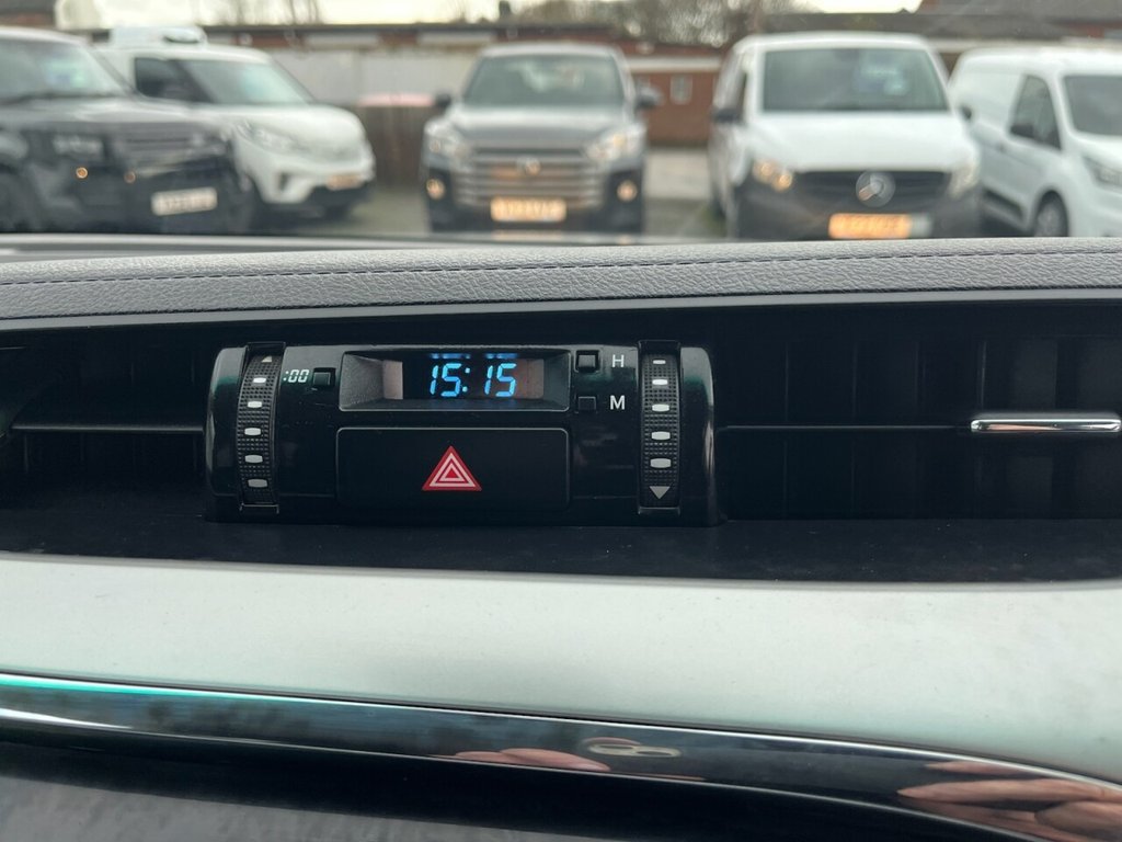 Used Toyota Hilux 2021 for sale - 76558498: Photo 48