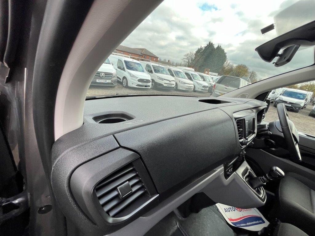 Used Vauxhall Vivaro Life 2022 for sale - 76496804: Photo 24