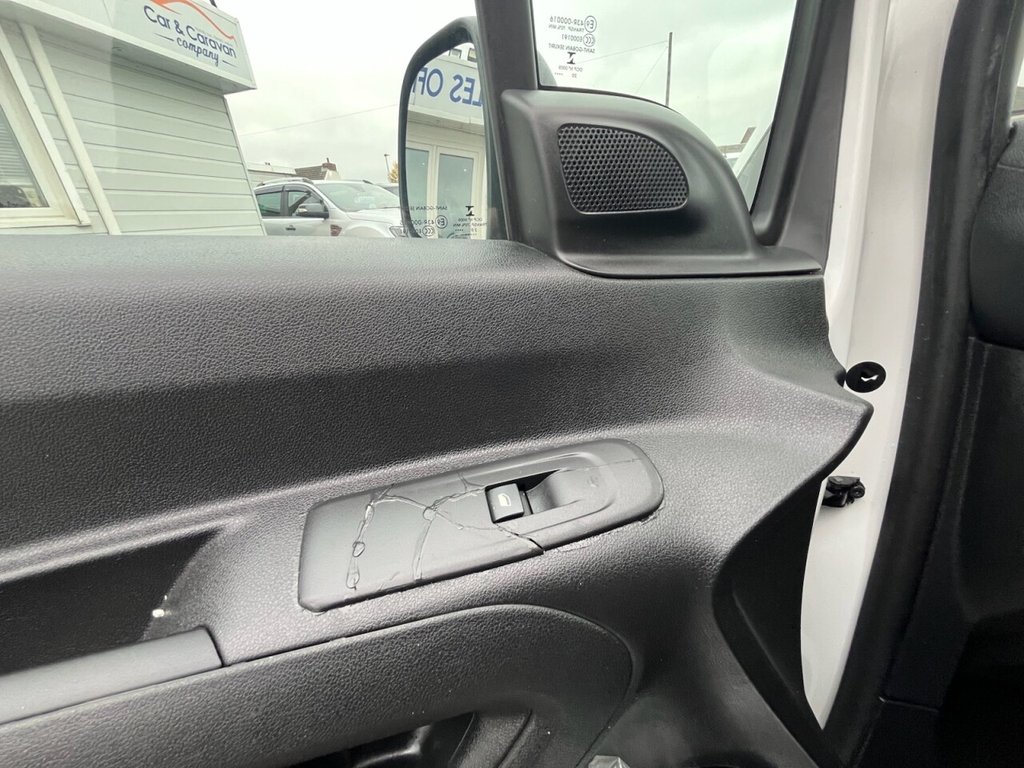 Used Vauxhall Combo 2020 for sale - 76245297: Photo 25