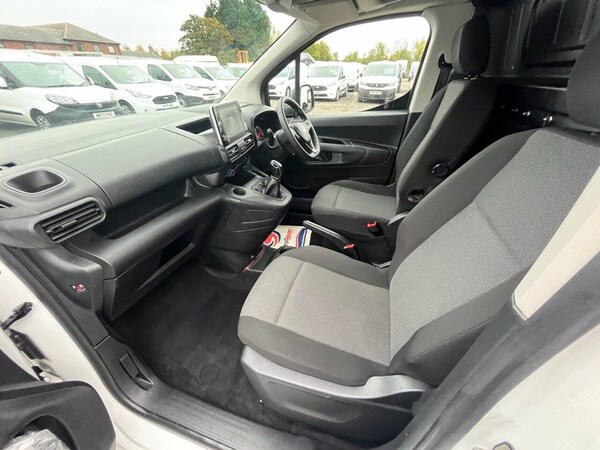 Used Vauxhall Combo 2020 for sale - 76245297: Photo 25