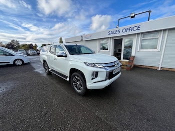 Mitsubishi - L200