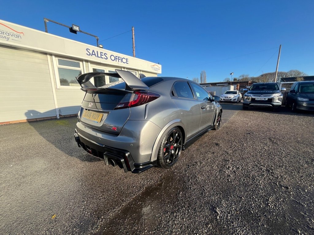 Used Honda Civic 2016 for sale - 76768461: Photo 11