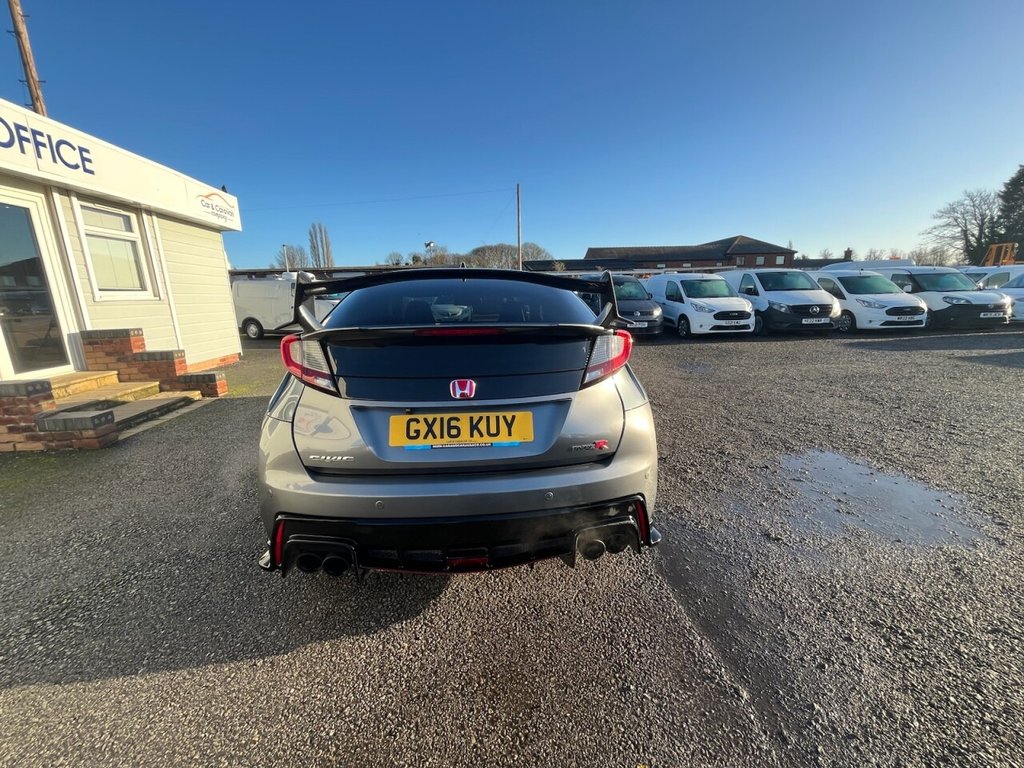 Used Honda Civic 2016 for sale - 76768461: Photo 16