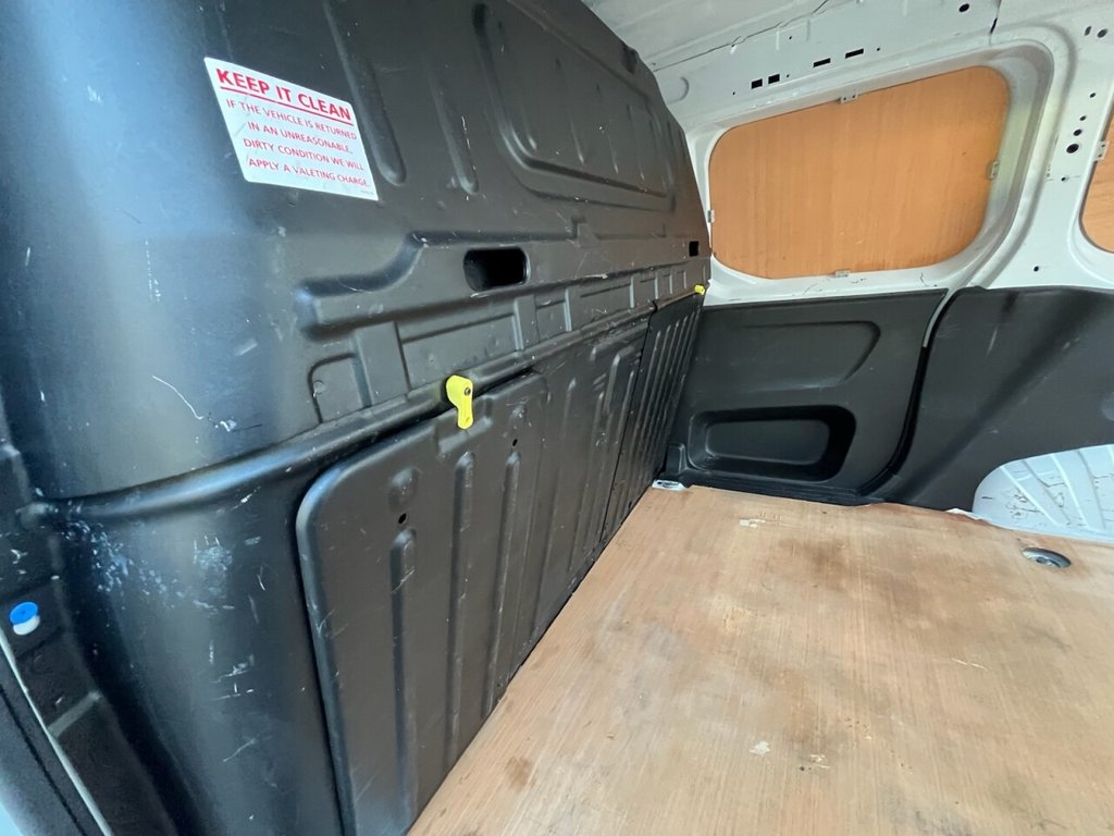 Used Peugeot Partner 2021 for sale - 77052632: Photo 18