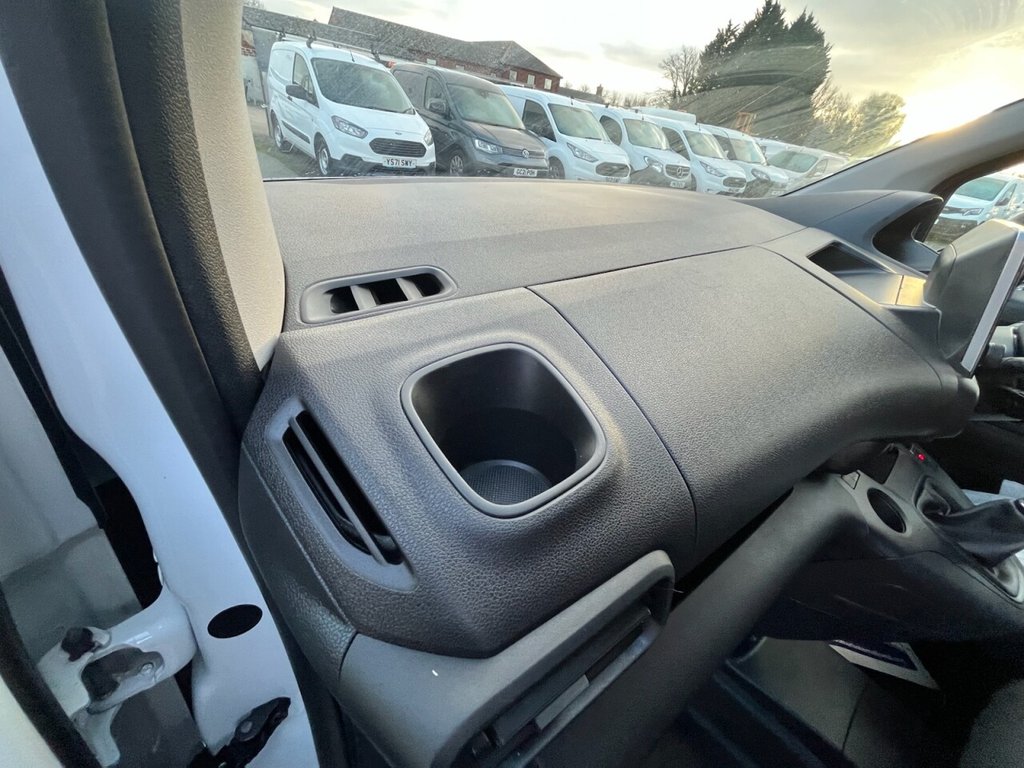 Used Peugeot Partner 2021 for sale - 77052632: Photo 26