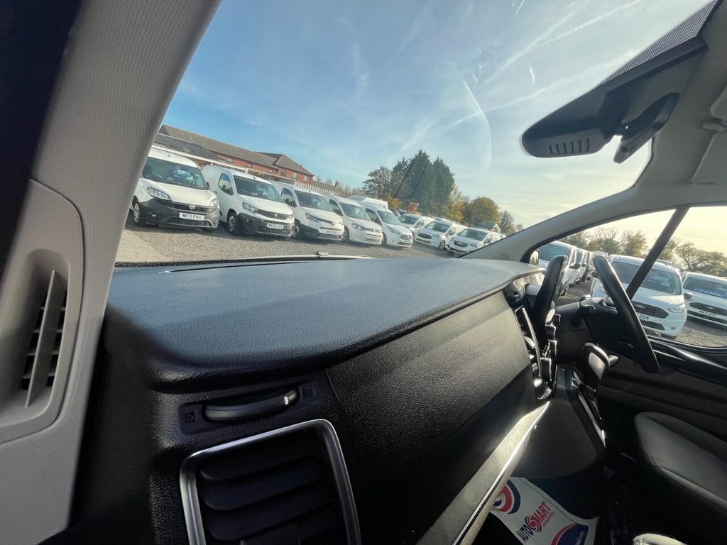 Used Ford Tourneo Custom 2022 for sale - 76406305: Photo 38