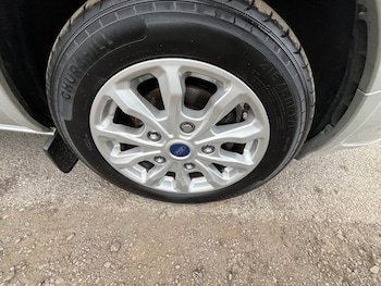 Used Ford Tourneo Custom 2022 for sale - 76256668: Photo
