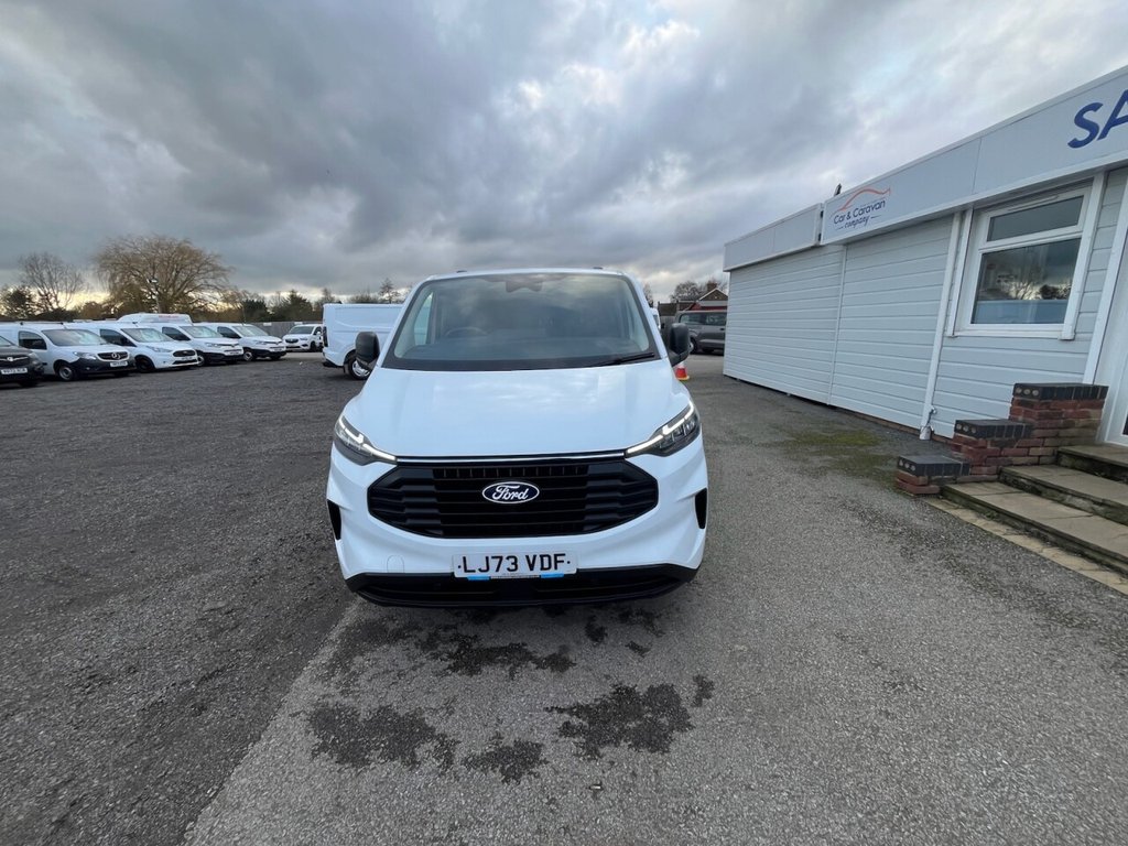 Used Ford Transit Custom 2024 for sale - 77499252: Photo 2