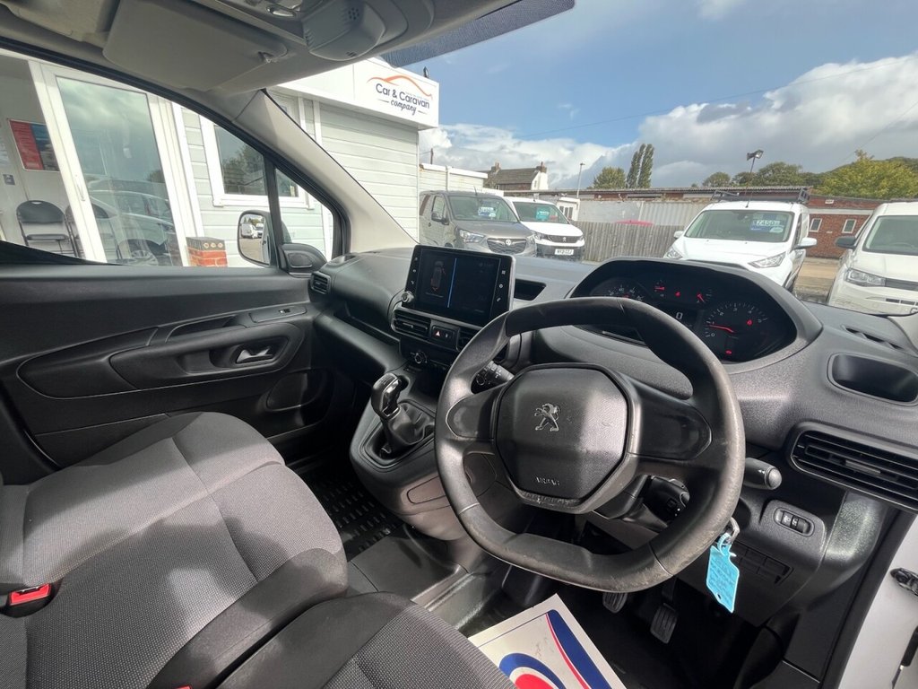 Used Peugeot Partner 2021 for sale - 76509420: Photo 11
