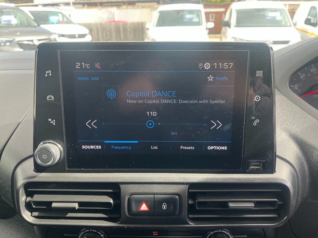 Used Peugeot Partner 2021 for sale - 76509420: Photo 35