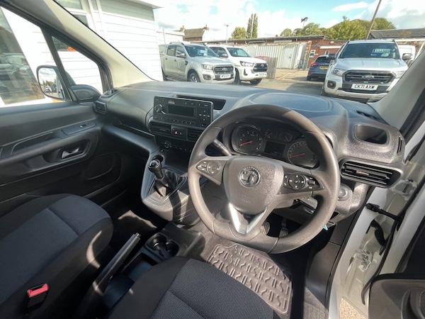Used Vauxhall Combo 2021 for sale - 75654448: Photo 31