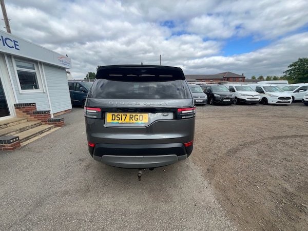 Used Land Rover Discovery 2017 for sale - 74616833: Photo 7