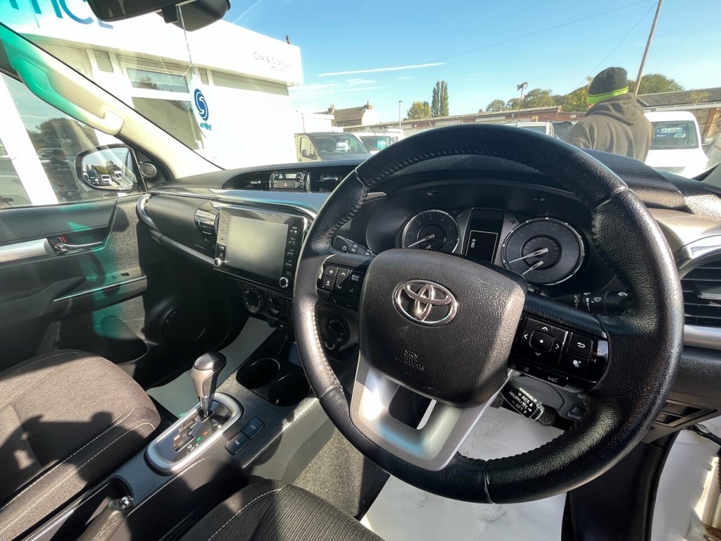 Used Toyota Hilux 2022 for sale - 76105485: Photo 10