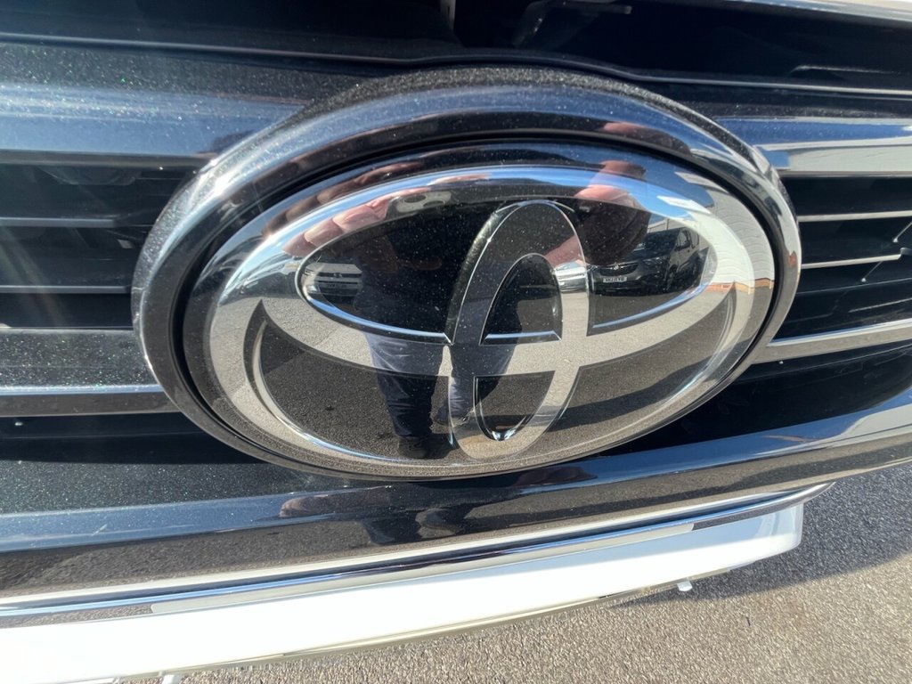 Used Toyota Hilux 2022 for sale - 76105485: Photo 21