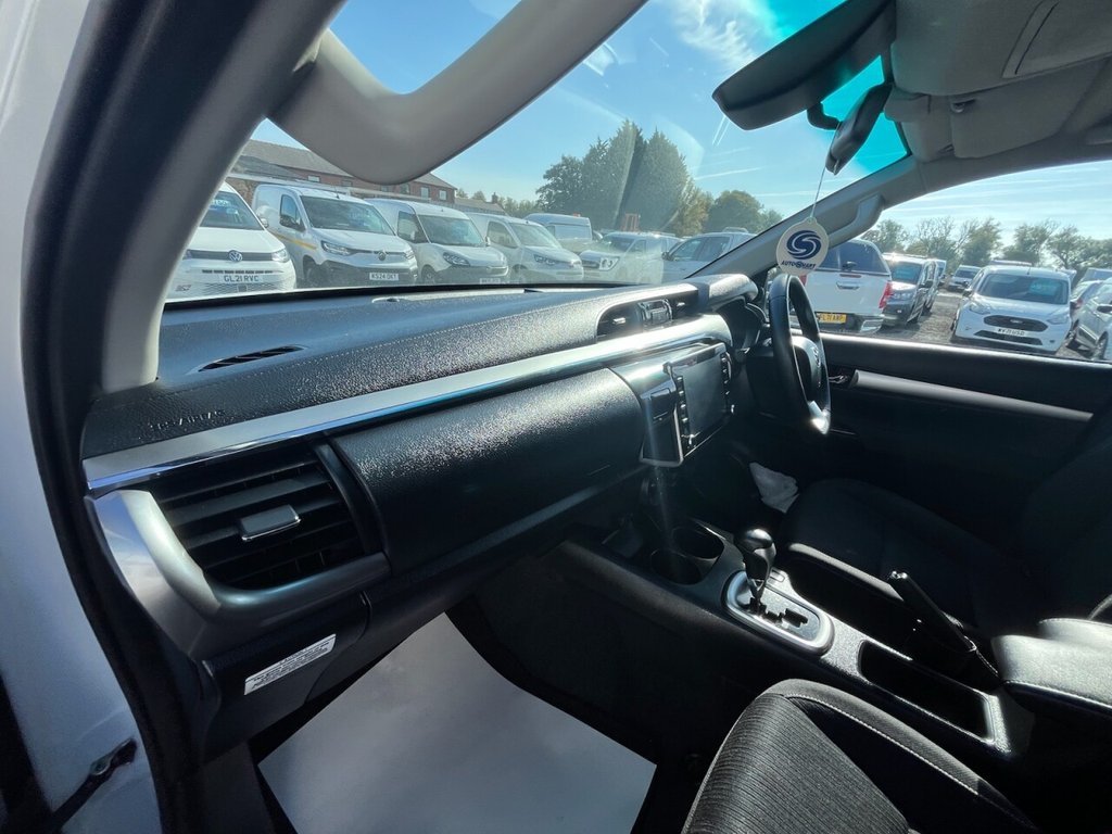 Used Toyota Hilux 2022 for sale - 76105485: Photo 27