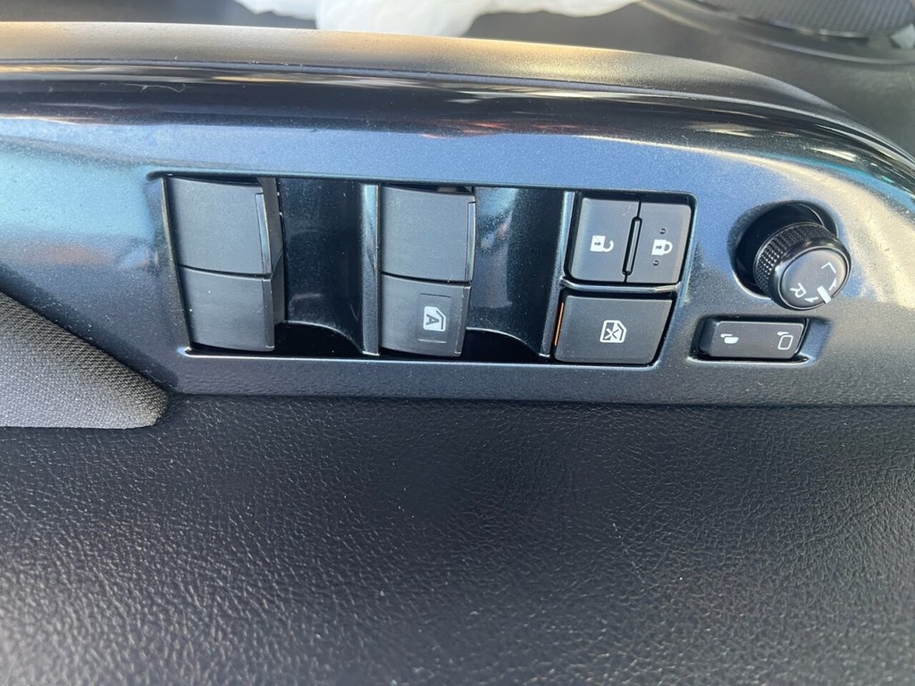 Used Toyota Hilux 2022 for sale - 76105485: Photo 31