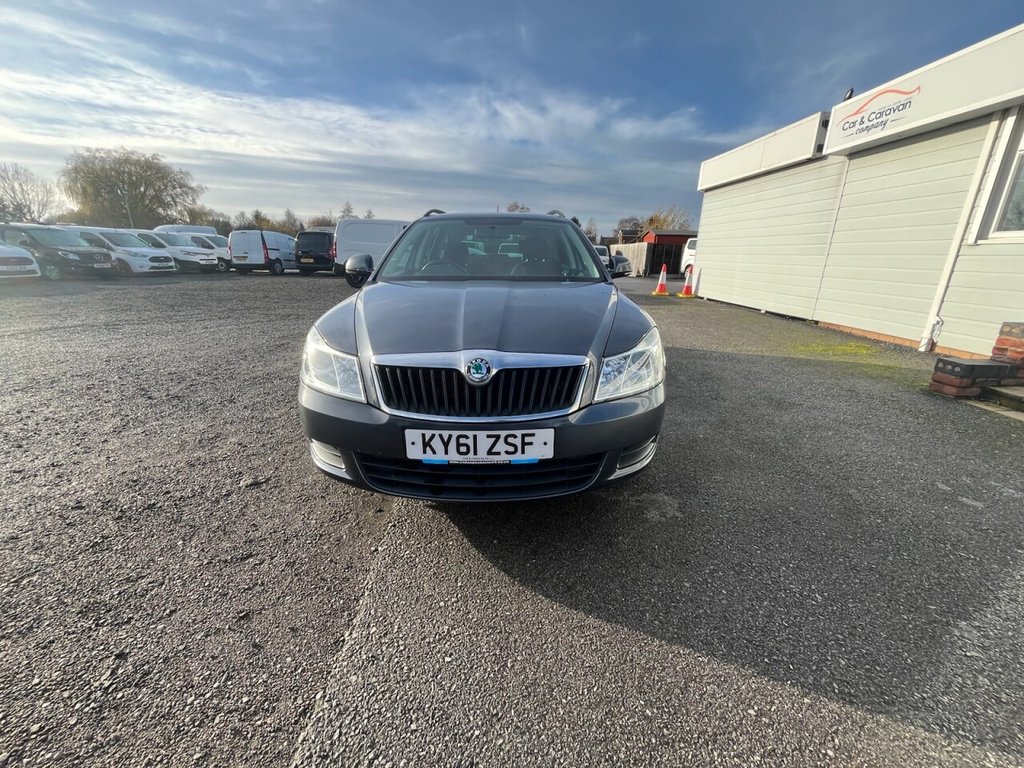 Used Skoda Octavia 2011 for sale - 77313174: Photo 2