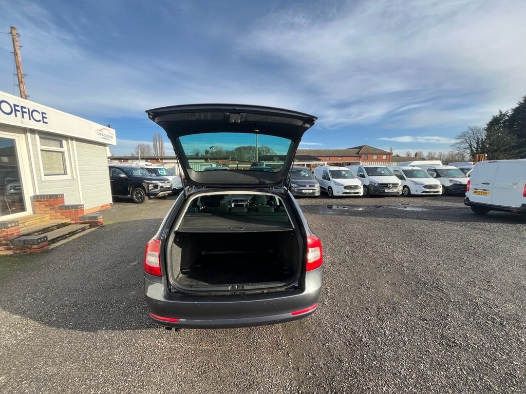 Used Skoda Octavia 2011 for sale - 77313174: Photo 27