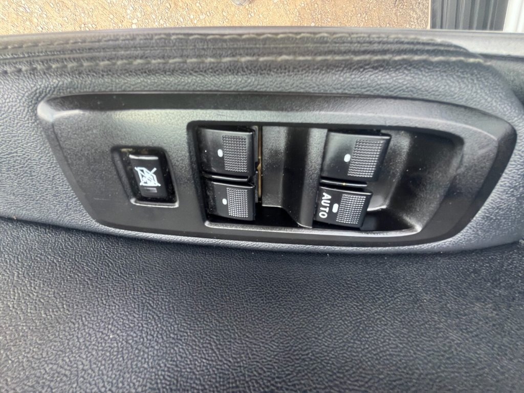 Vehicle 33