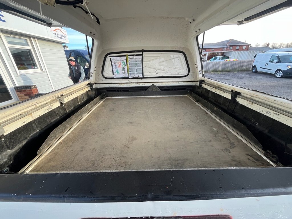 Used Toyota Hilux 2022 for sale - 77153300: Photo 23