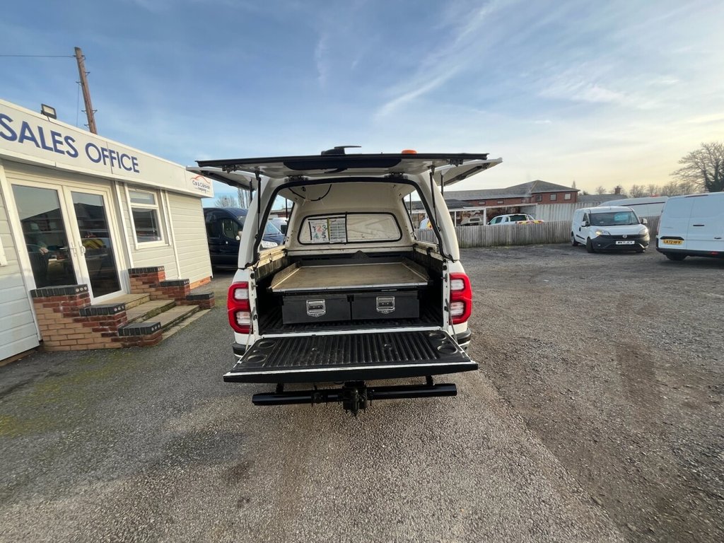 Used Toyota Hilux 2022 for sale - 77153300: Photo 24