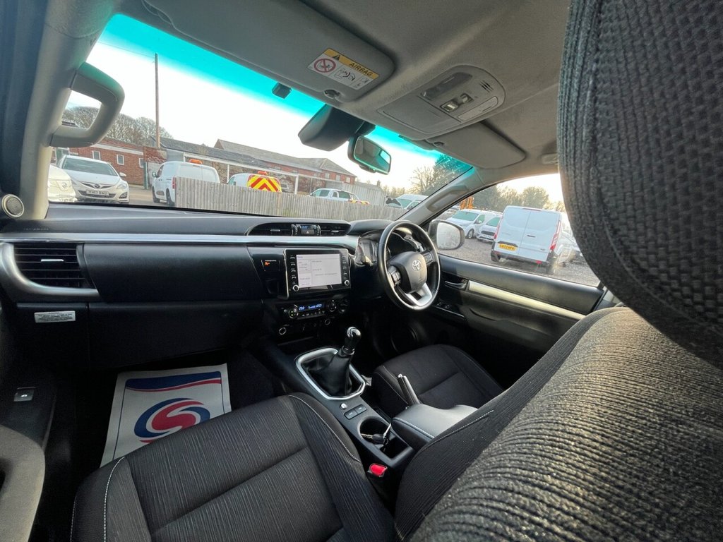 Used Toyota Hilux 2022 for sale - 77153300: Photo 31