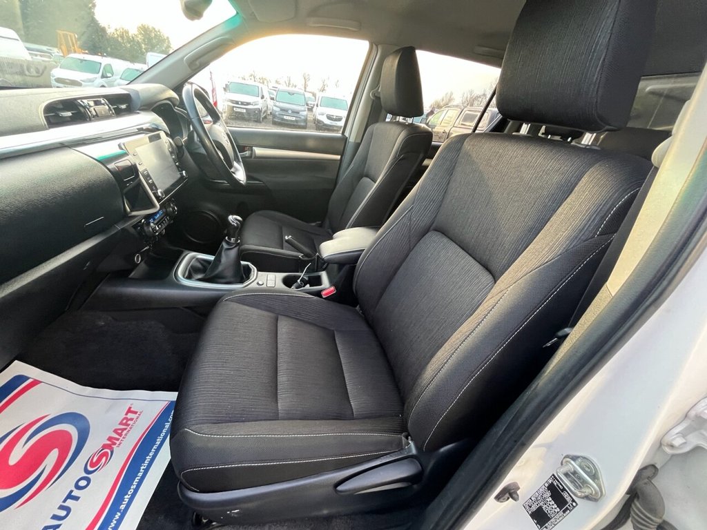Used Toyota Hilux 2022 for sale - 77153300: Photo 38