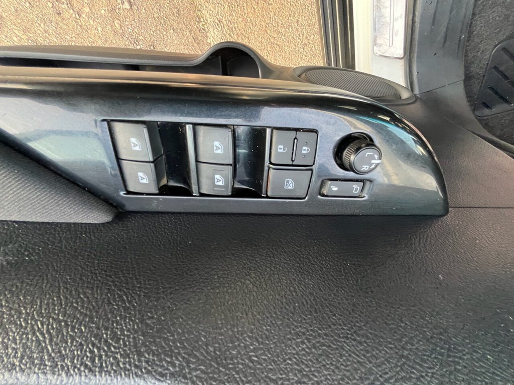 Used Toyota Hilux 2022 for sale - 77153300: Photo 45