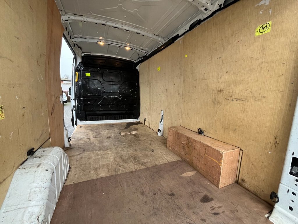 Used Ford Transit 2022 for sale - 76685931: Photo 26